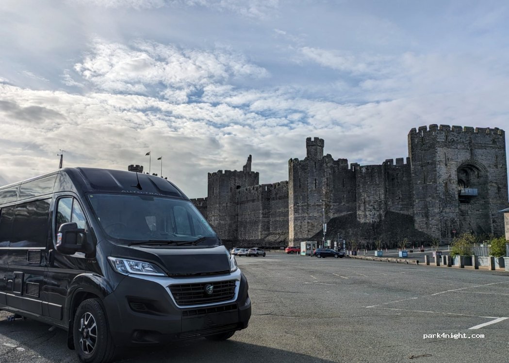 (LL55 2AY) Caernarfon - Castle Ditch — foto 4