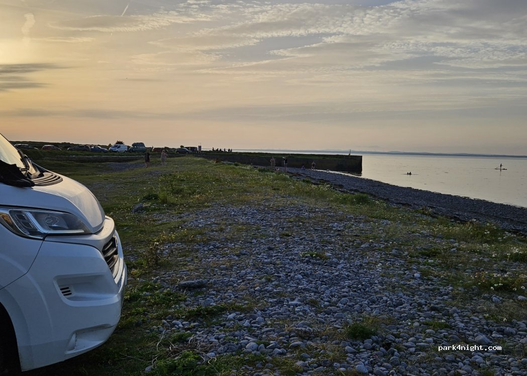 (H91 A0F5) Galway - Unnamed Road — foto 3