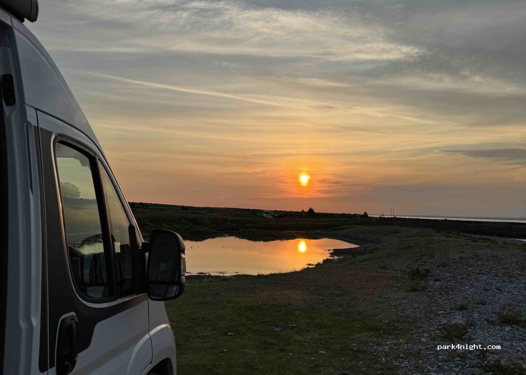 (H91 A0F5) Galway - Unnamed Road — foto 5