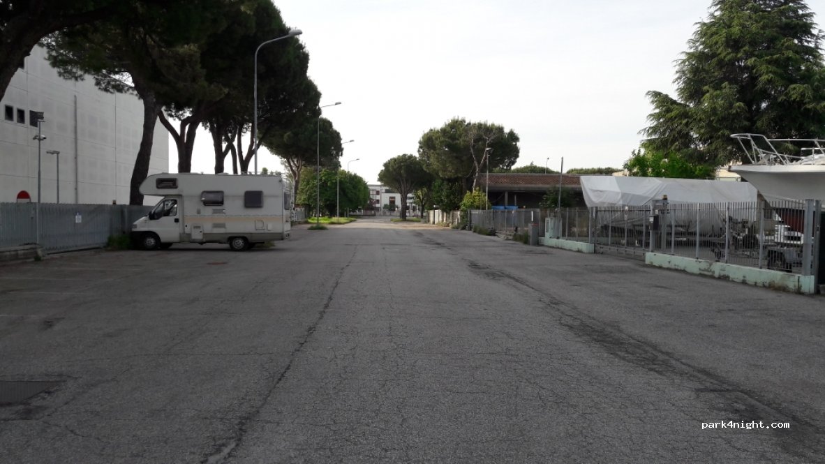 (47842) San Giovanni In Marignano - 32-124 Via degli Olmi — foto