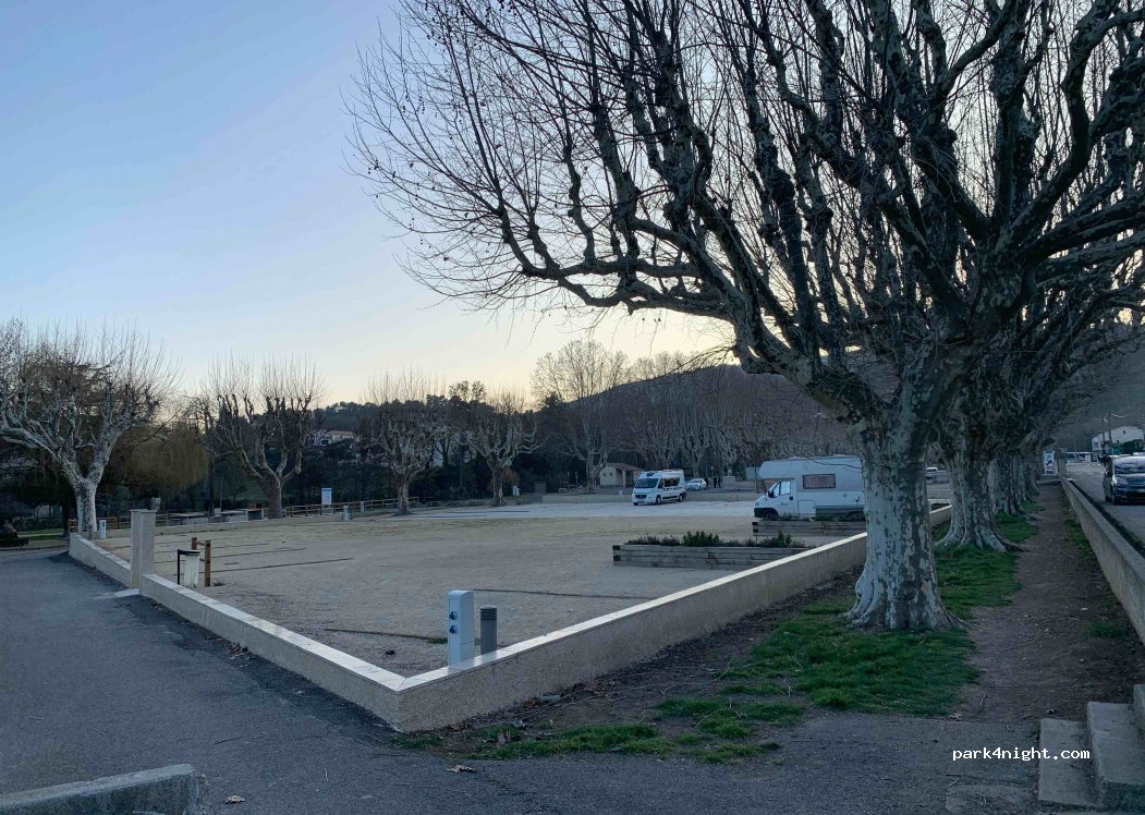 Aire de Sainte-Tulle — foto 3