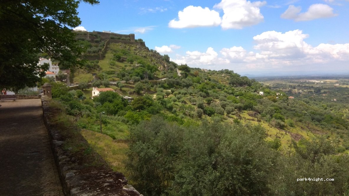 (7320) Castelo de Vide - 3 Estrada da Circunvalação — foto 2