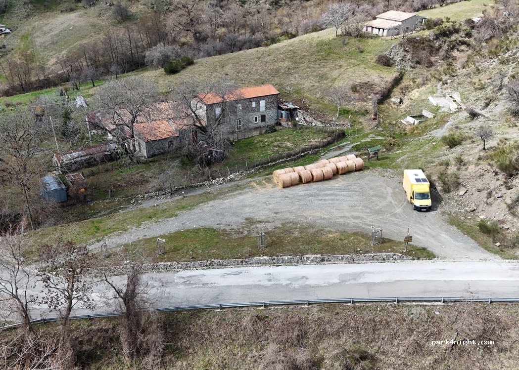 (85030) Terranova di Pollino - Unnamed Road — foto 3