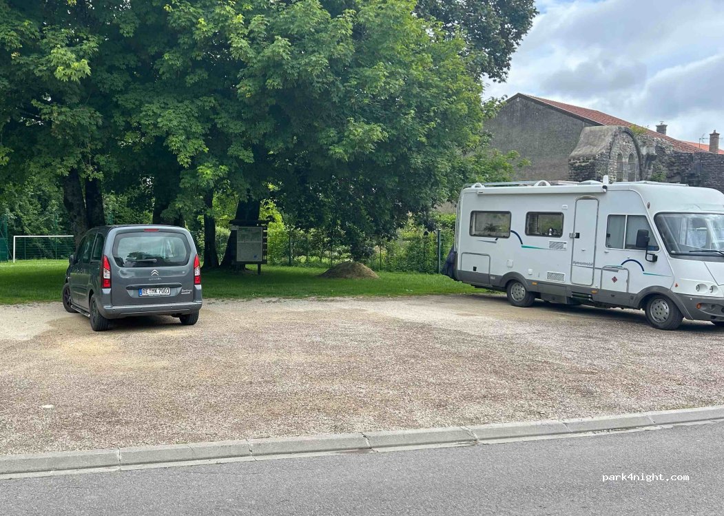 (55210) Vigneulles-lès-Hattonchâtel - Rue Miss Skinner — foto 3