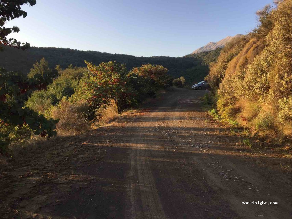 (231 00) Parorio - Unnamed Road — foto 3