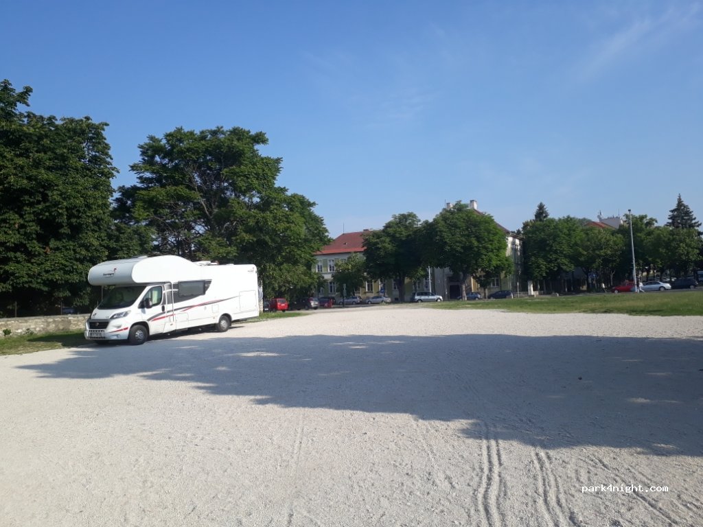 (8300) Tapolca - 8 Kisfaludy Sándor utca — foto