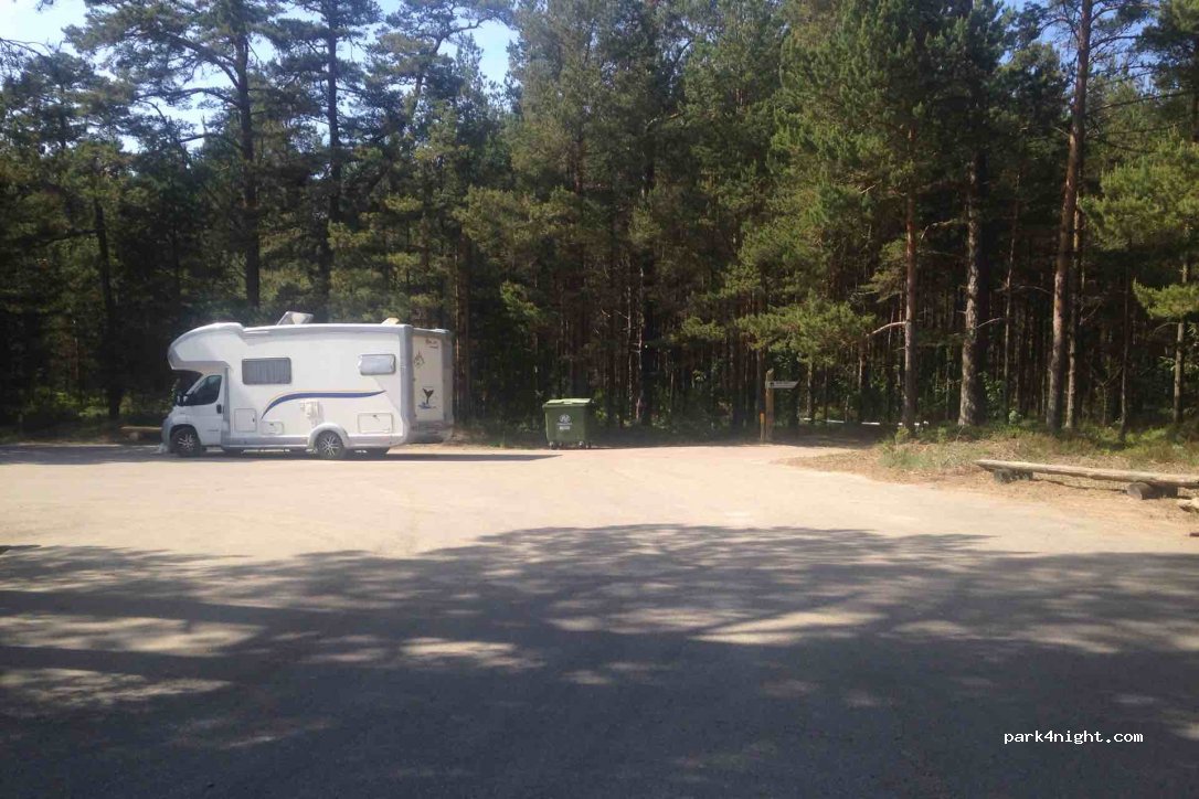 (3275) Kolka - Unnamed Road — foto