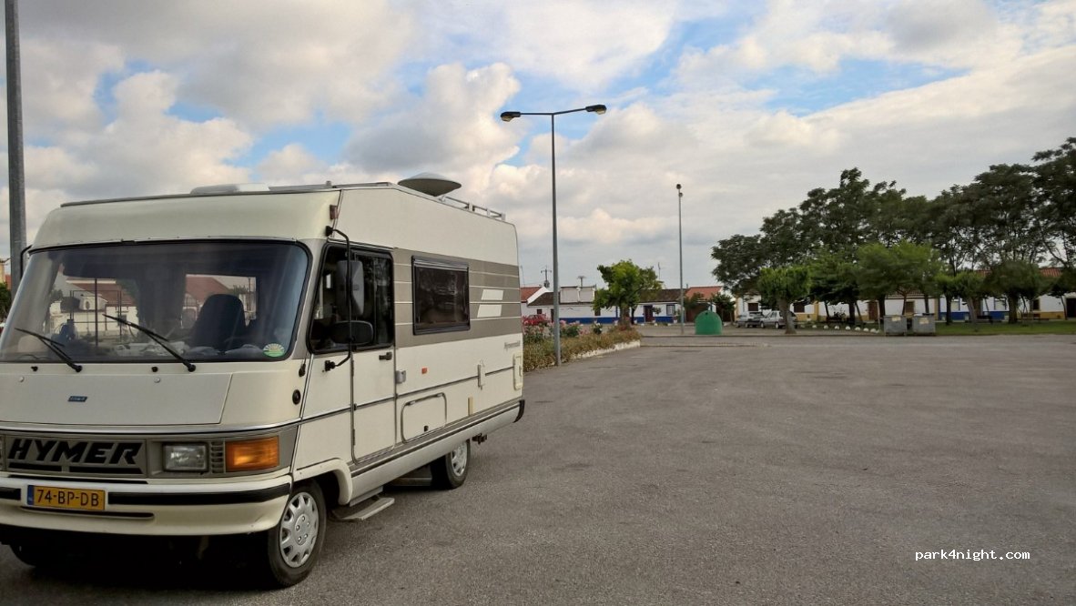(7470) Cano - Avenida do Rancho Folclórico — foto 2