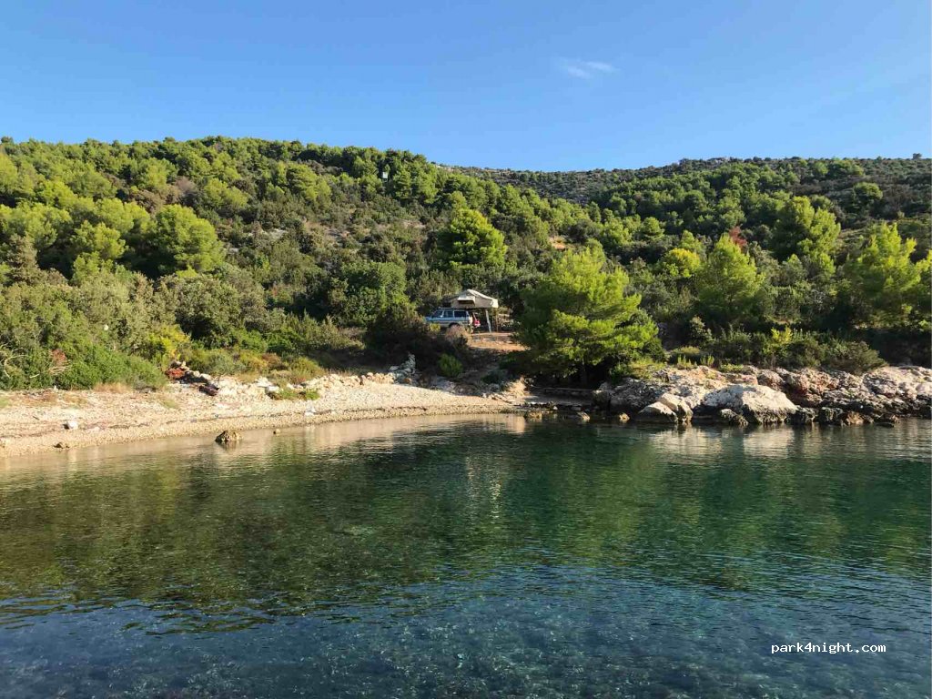 (21226) Vinišće - Unnamed Road — foto