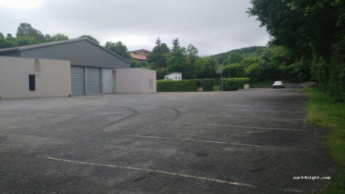 (32450) Castelnau-Barbarens - Rue de l'Hostellerie — foto 2