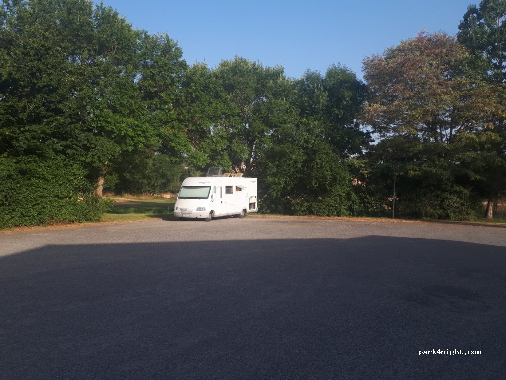 (32450) Castelnau-Barbarens - Rue de l'Hostellerie — foto 3