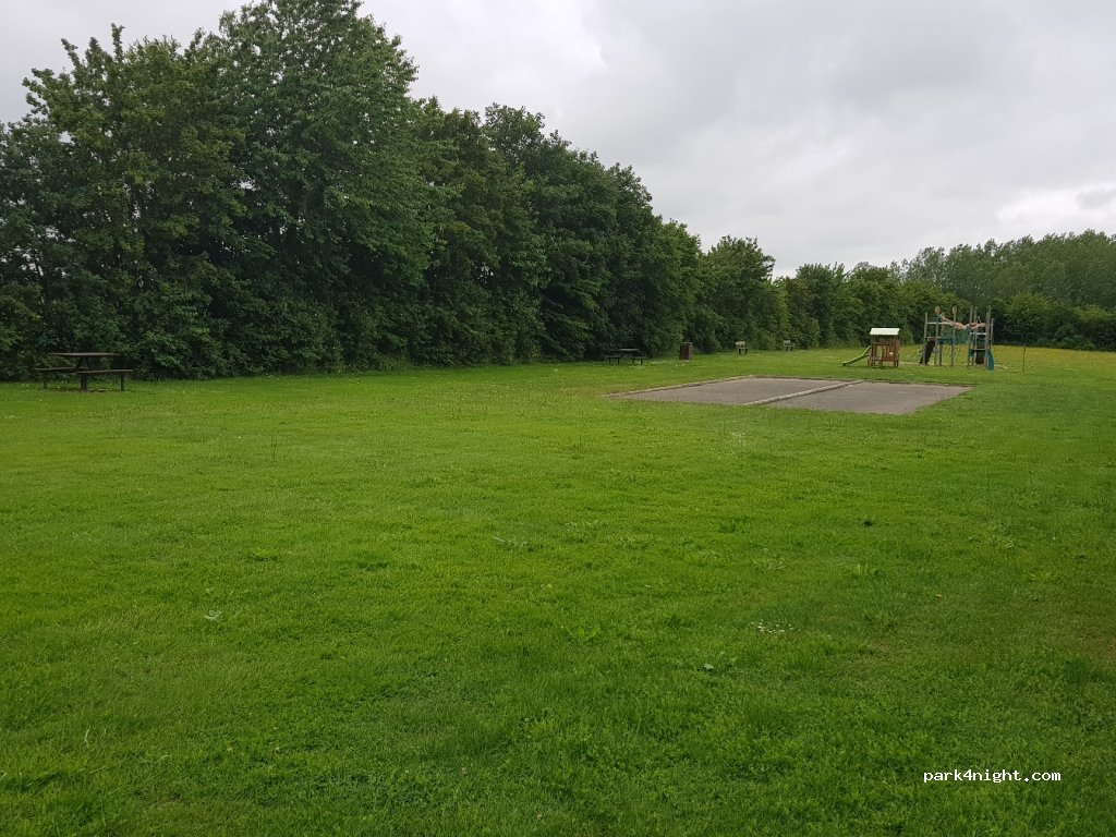 (35640) Martigné-Ferchaud - Parking — foto 3