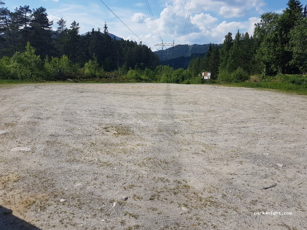 (3853) Vrådal - 1470 Kviteseidvegen — foto