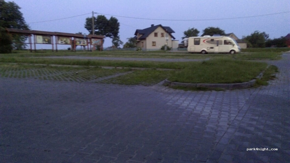 (27-570) Ujazd - — foto