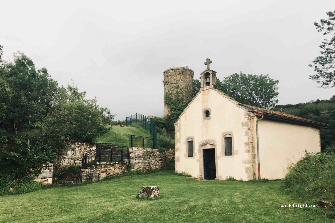 (39160) Les Trois-Châteaux - Impasse du Château — foto 2