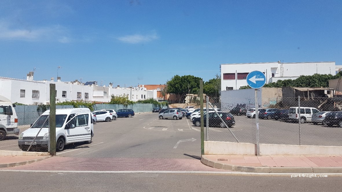 (04120) Almería - Calle María Montessori — foto