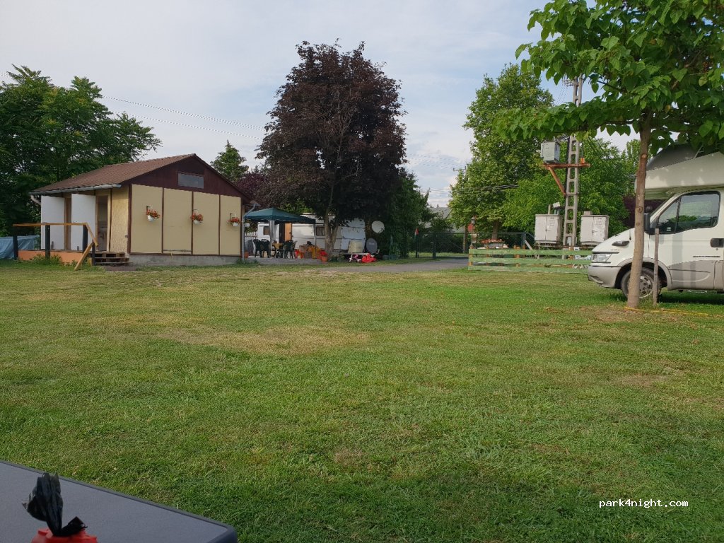 H&R Mobilcamping — foto
