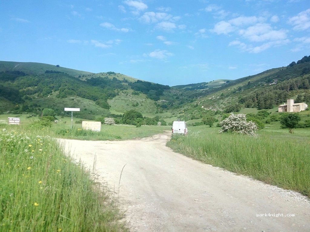 () Rocca Pia - Unnamed Road — foto 2