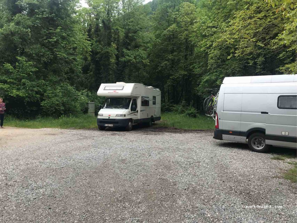 (5220) Tolmin - 18 Dijaška ulica — foto 2