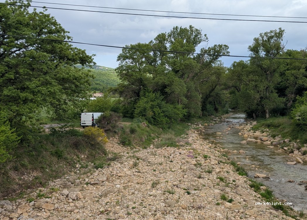 (84750) Saint-Martin-de-Castillon - D48 — foto 5