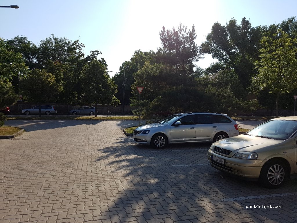 (8000) Székesfehérvár - 41 Budai út — foto