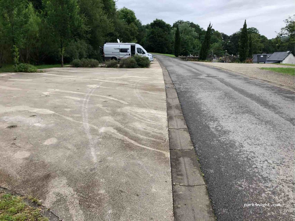 (64130) L'Hôpital-Saint-Blaise - Le Village — foto 3