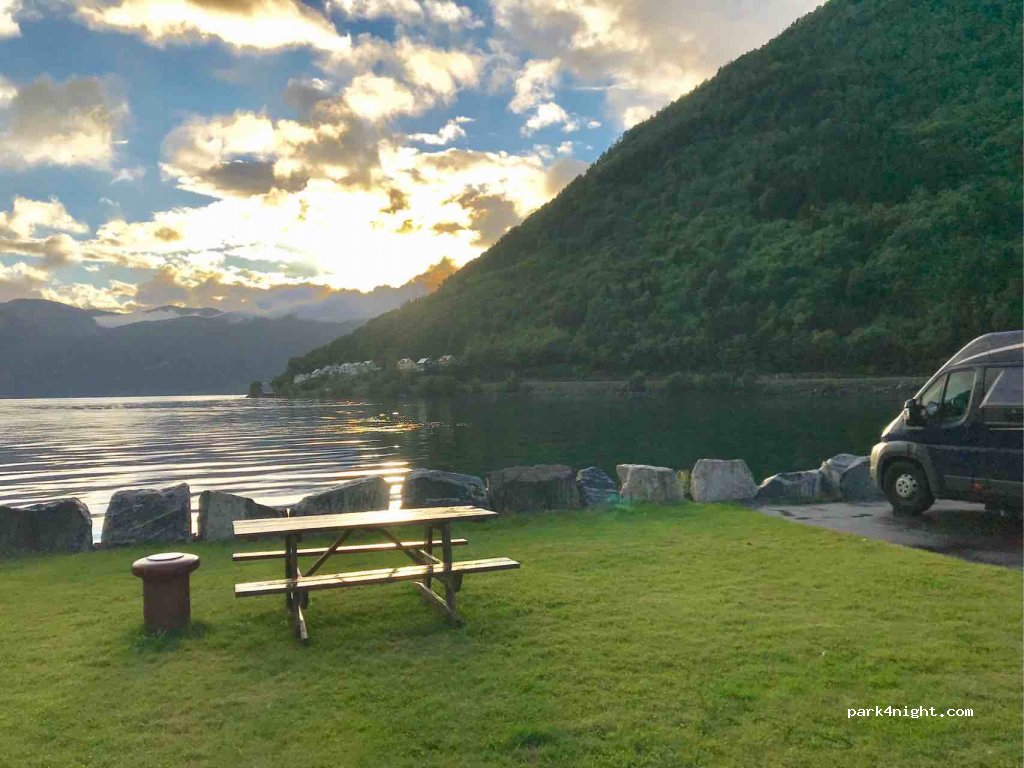 (6250) Stordal - 100 Primær Fylkesveg 650 — foto 2