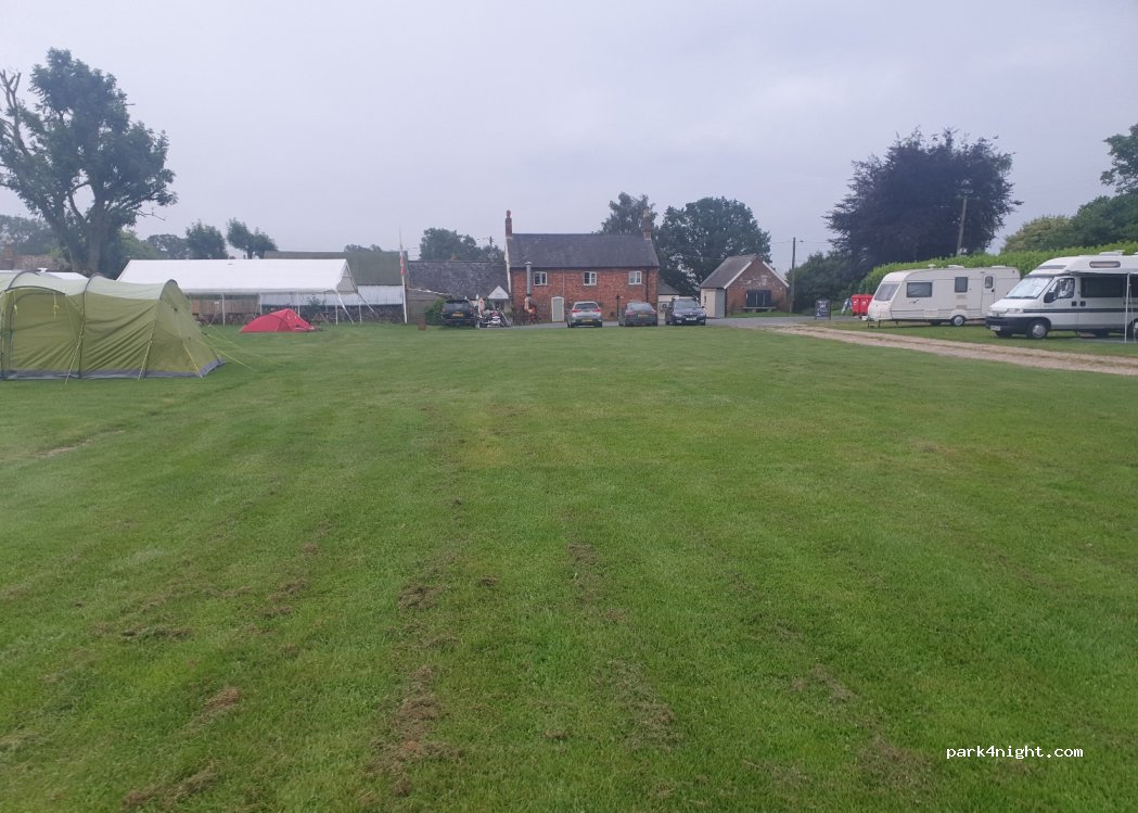 The Bruce Arms - Pub and Campsite — foto