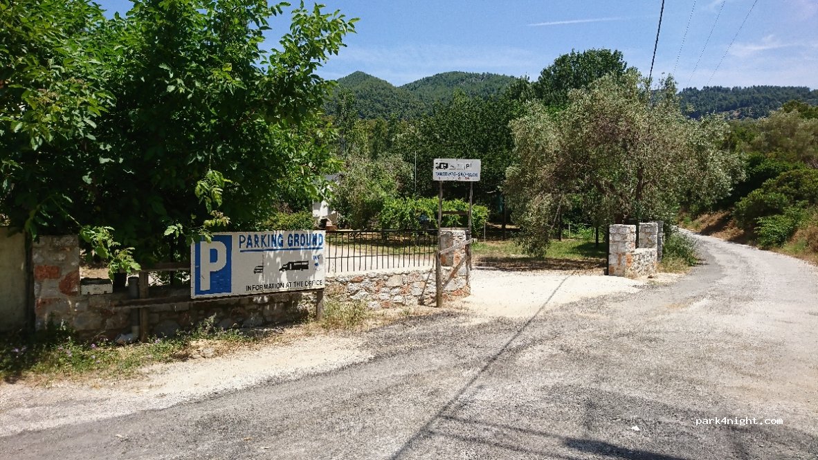 (370 03) Panormos - Unnamed Road — foto