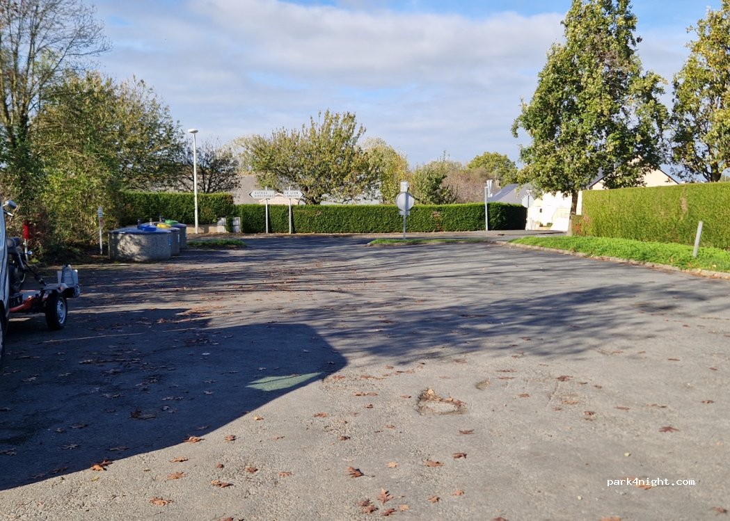 (49220) Le Lion-d'Angers - 41 Avenue Jules Verne — foto 3