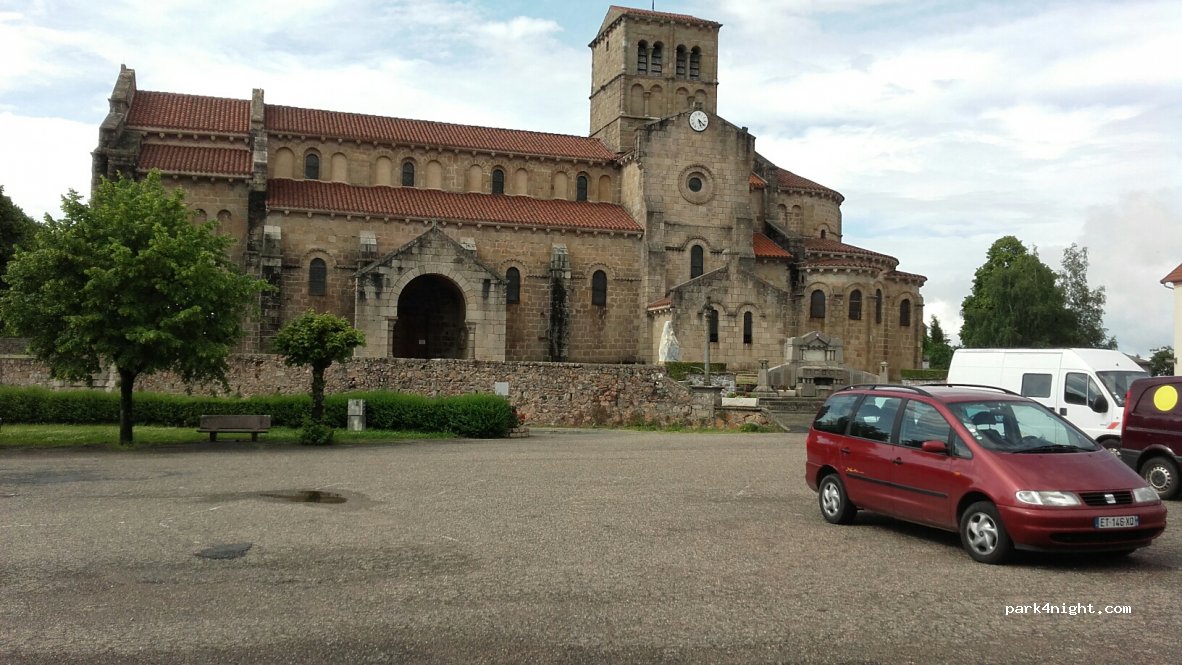 (03250) Châtel-Montagne - Place Alphonse Corre — foto 3