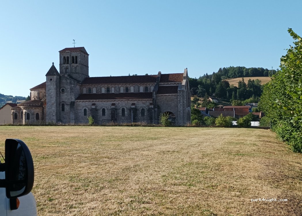 (03250) Châtel-Montagne - Place Alphonse Corre — foto 4