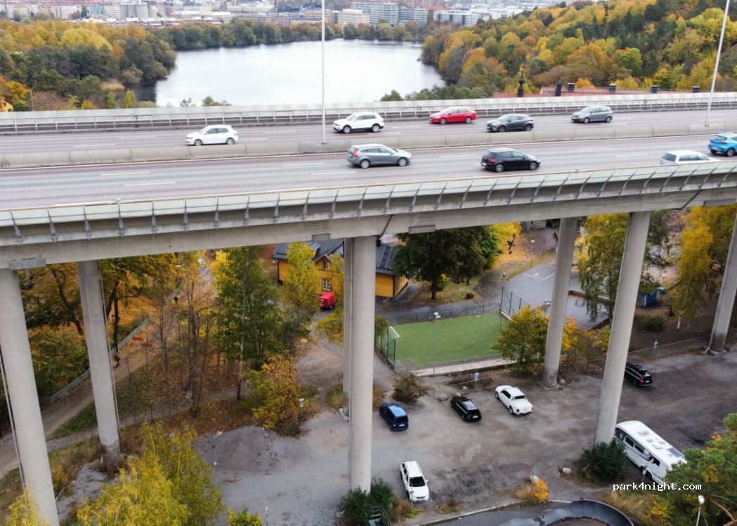 (117 65) Stockholm - 10 Vinterviksvägen — foto 3