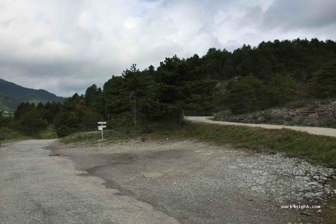 (07000) Saint-Priest - Unnamed Road — foto 3