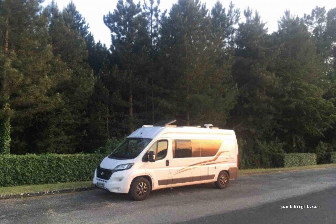 (33840) Lerm-et-Musset - D124 — foto