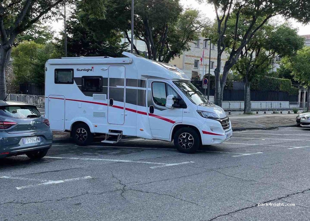 (13008) Marseille - 1 Avenue du Parc Borély — foto 3