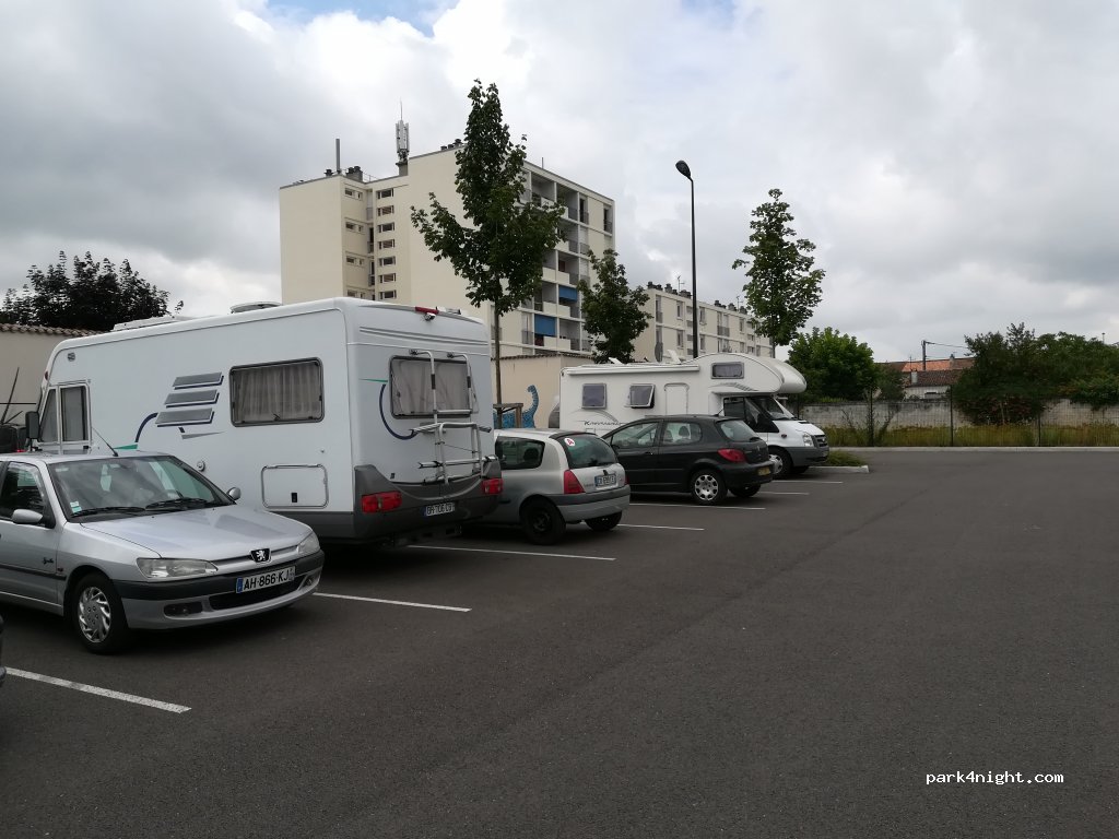 (16100) Cognac - 85 Rue Lohmeyer — foto