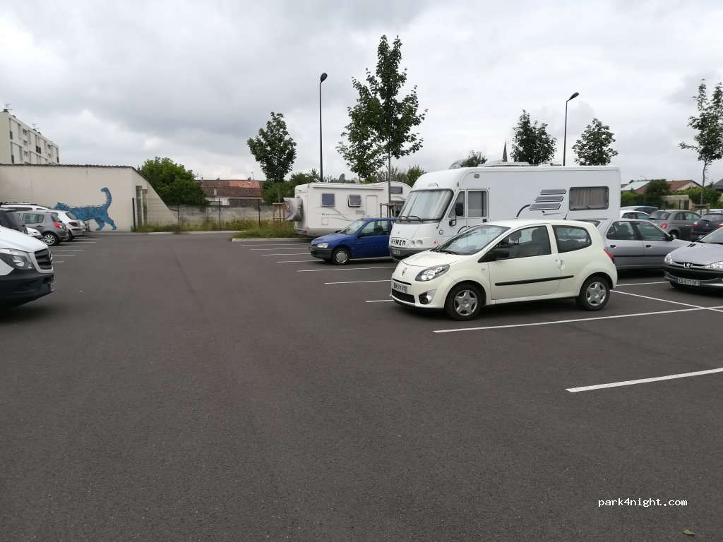 (16100) Cognac - 85 Rue Lohmeyer — foto 2