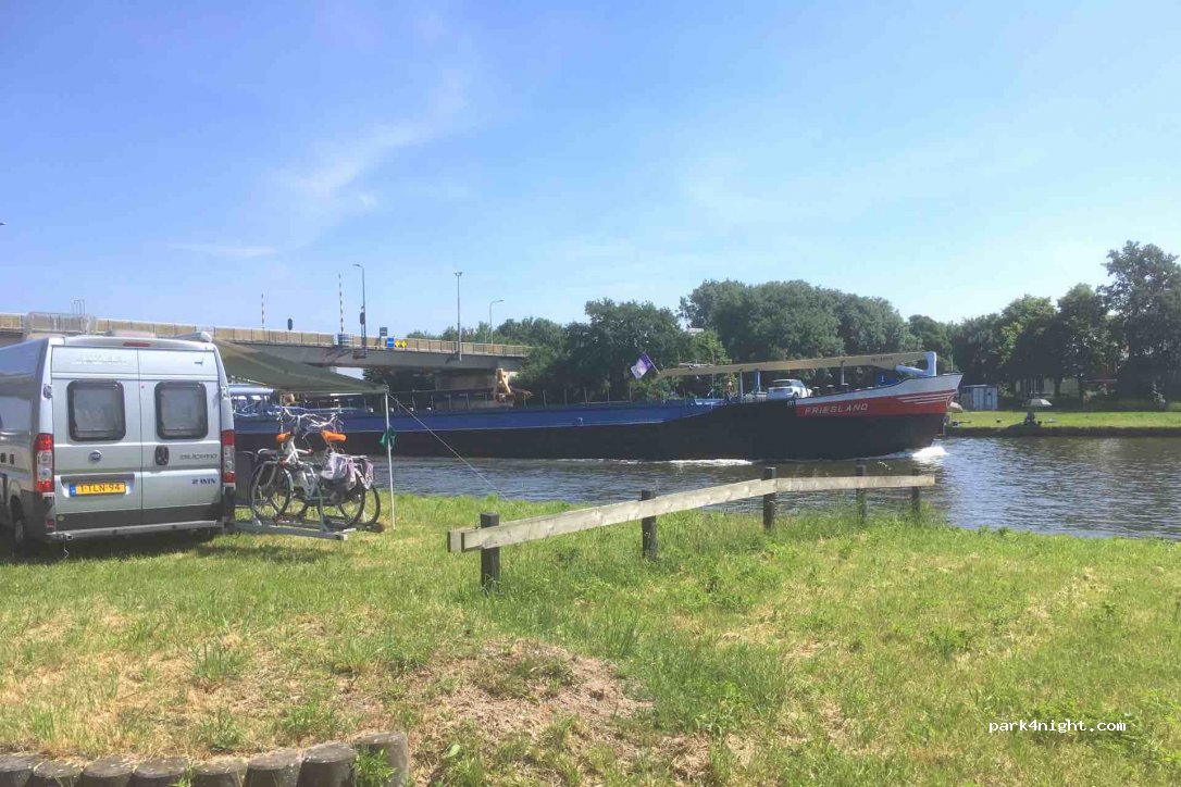 (8522) Tjerkgaast - Kanaelsdyk — foto 2