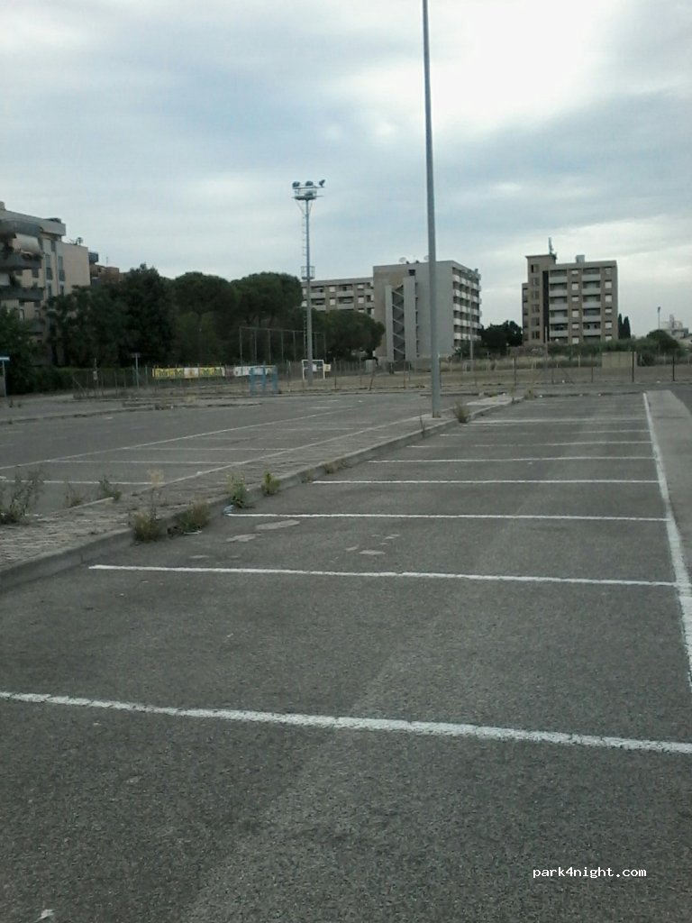 (04100) Latina - Piazzale dei Mercanti — foto