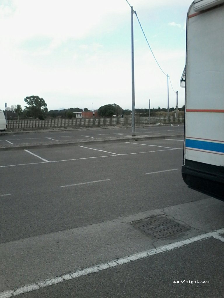 (04100) Latina - Piazzale dei Mercanti — foto 3