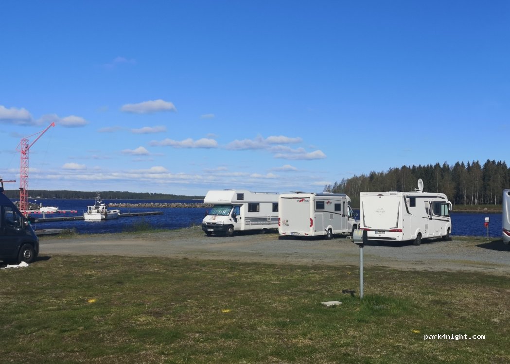 (953 95) Nikkala - 498 Hamnvägen — foto 3