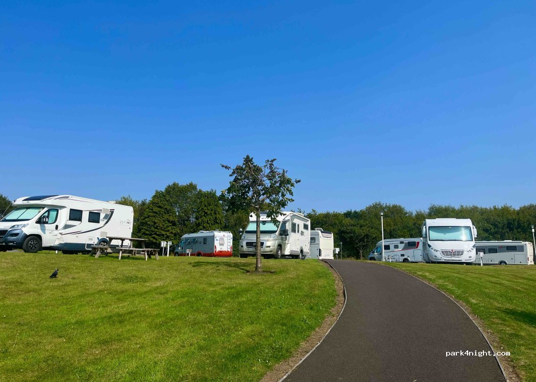 Red Deer Village Holiday Park — foto 3