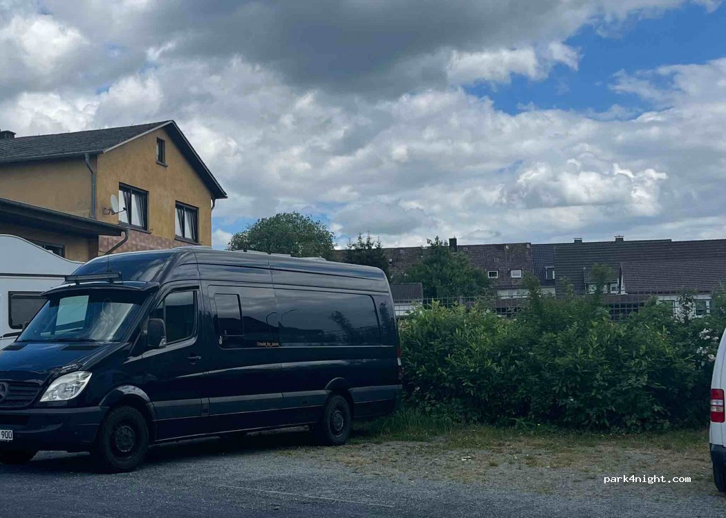 (56203) Höhr-Grenzhausen - 5 Martin-Luther-Straße — foto 2
