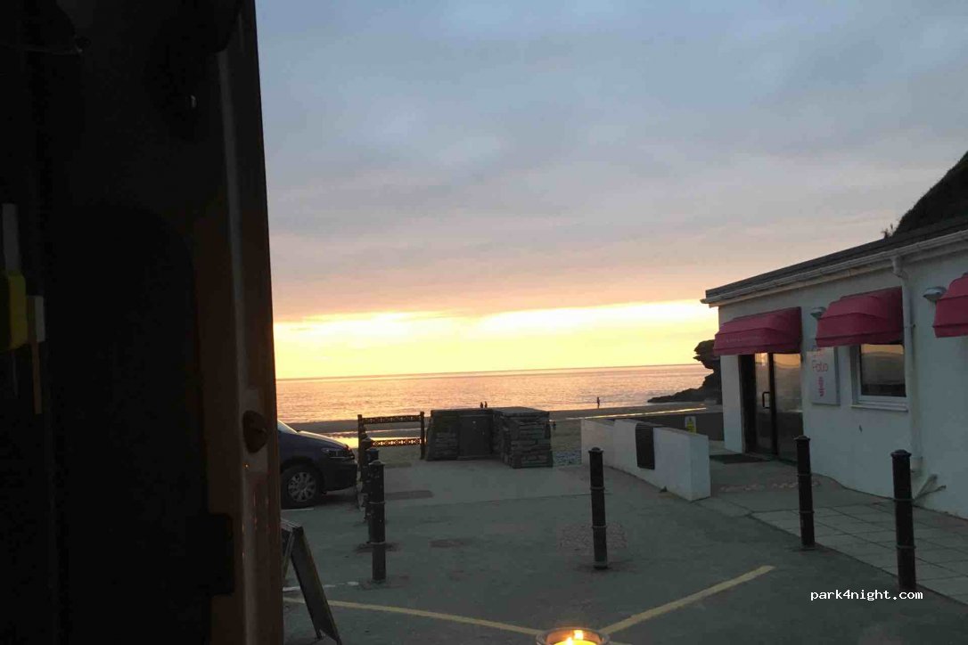 (SA44 6SP) Llangrannog - — foto 2