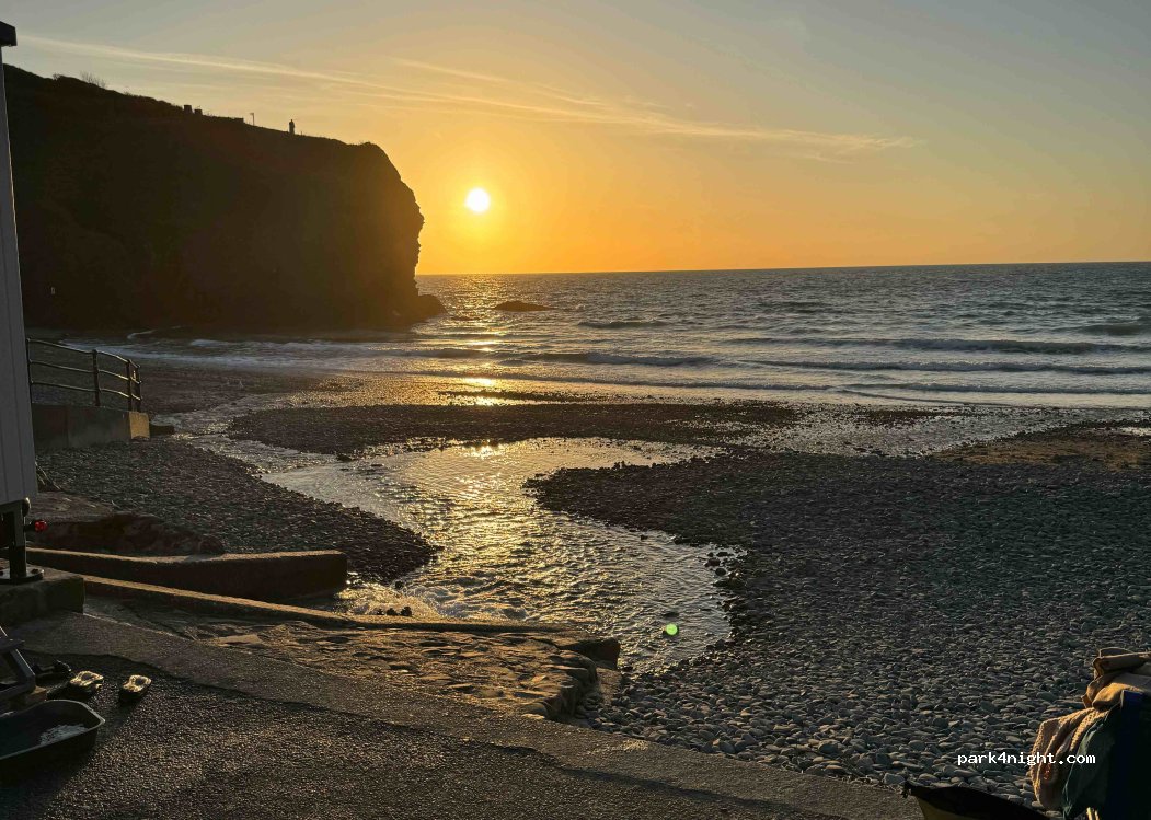 (SA44 6SP) Llangrannog - — foto 3