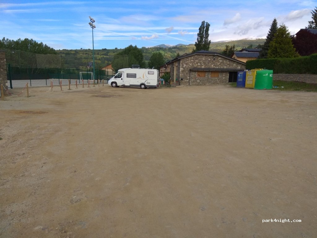 (17539) Ger - 5 Carrer Santa Coloma — foto