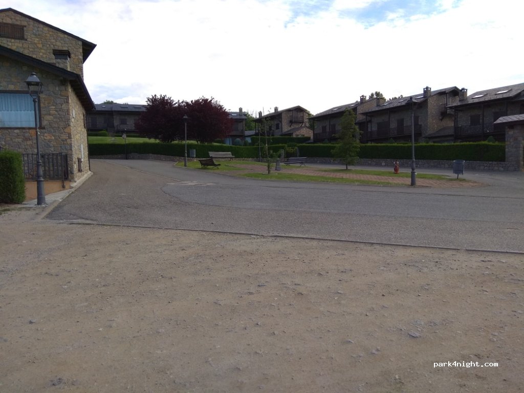 (17539) Ger - 5 Carrer Santa Coloma — foto 2