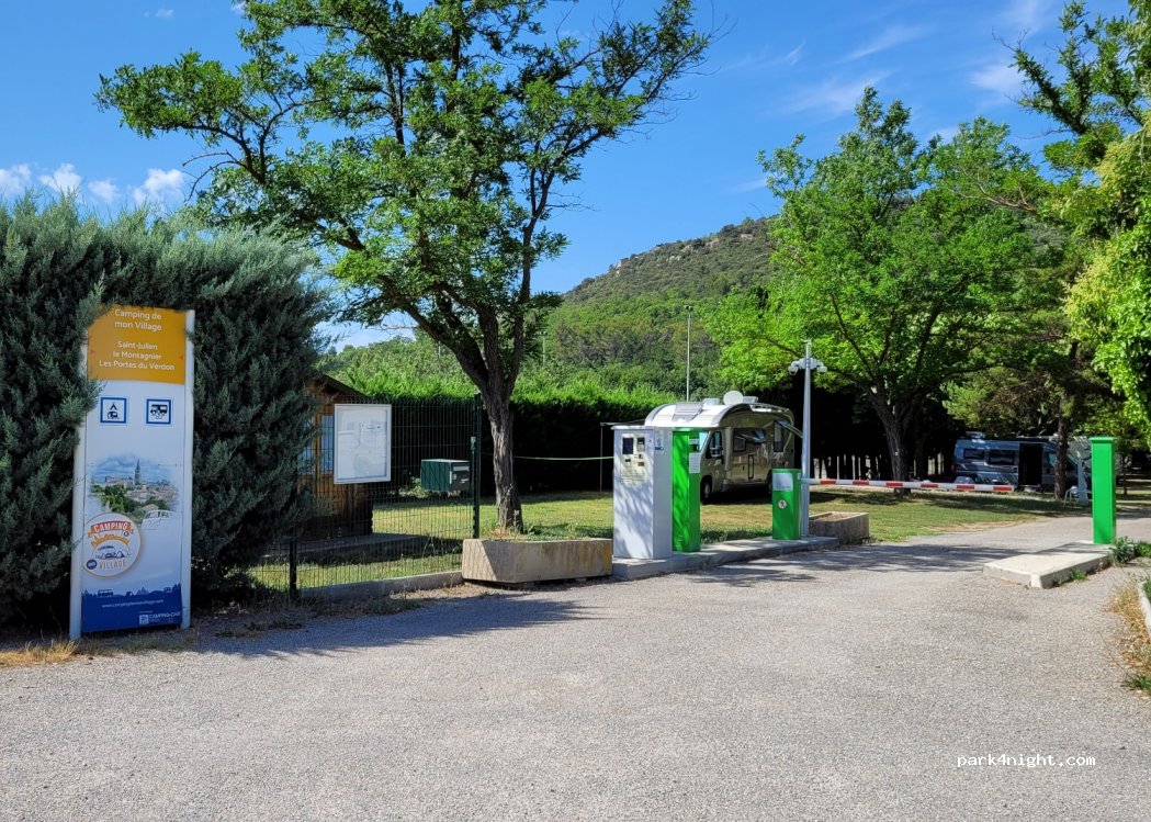 Camping de Saint-Julien-le-Montagnier — foto