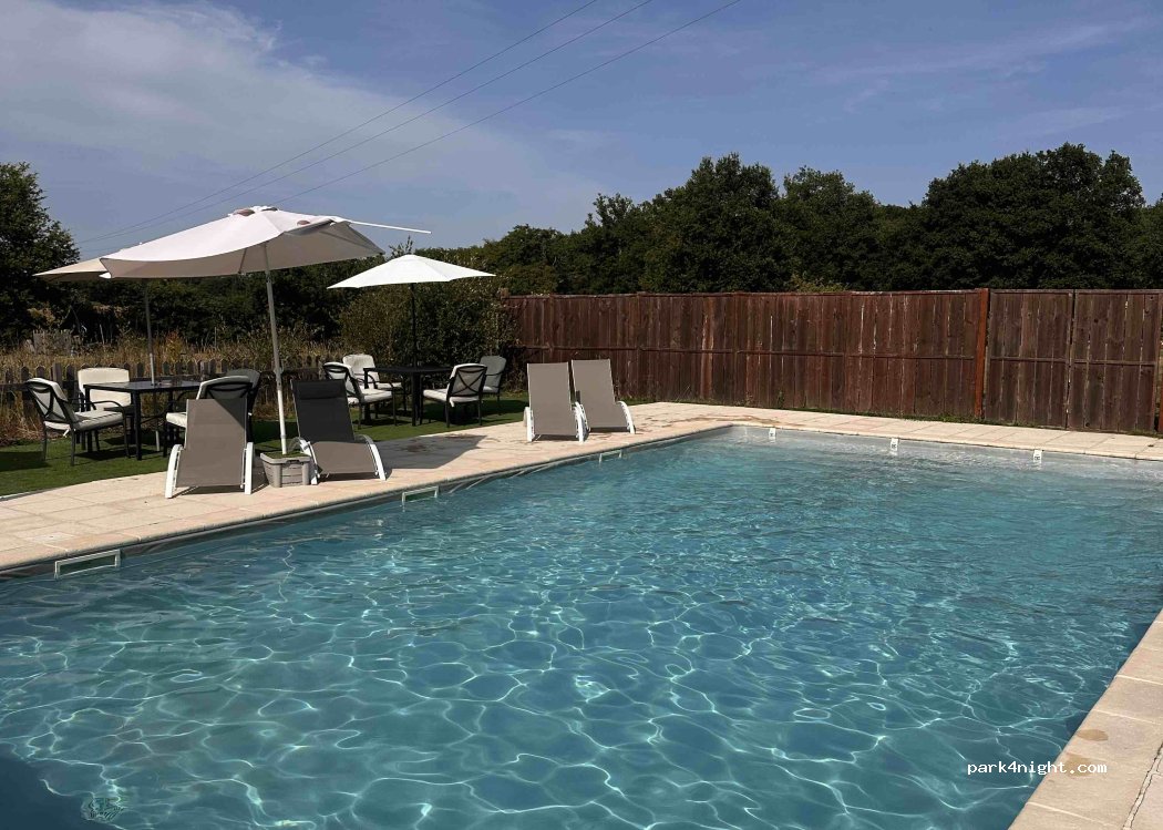 Fonclaire Holidays - Camping, Glamping luxury camping — foto 5